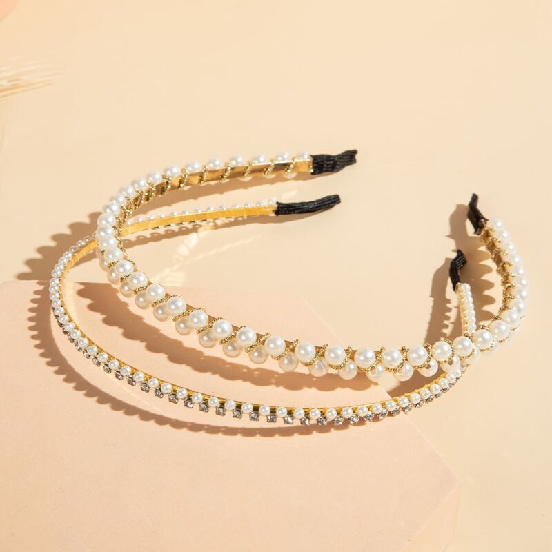 

2pcs Faux Pearl Decor Hair Hoop, Multicolor