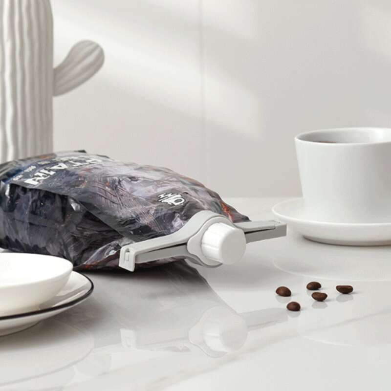 

1pc Sealing Clip & Pour Spout, Grey