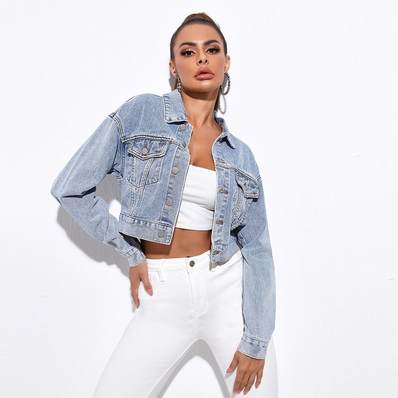 

Light Wash Drop Shoulder Crop Denim Jacket