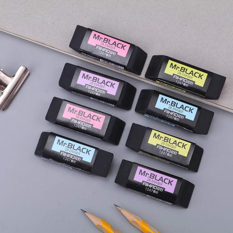 

1pc Random Solid Eraser, Black