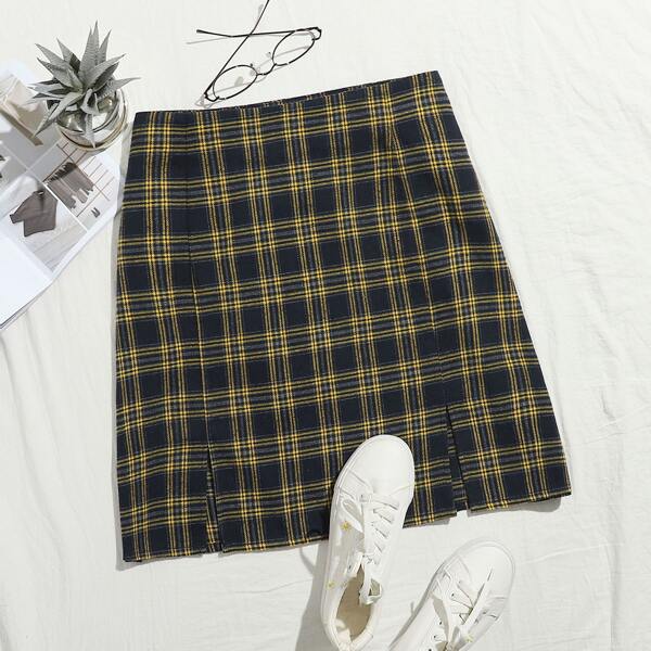 

Plus M-slit Hem Plaid Skirt, Multicolor