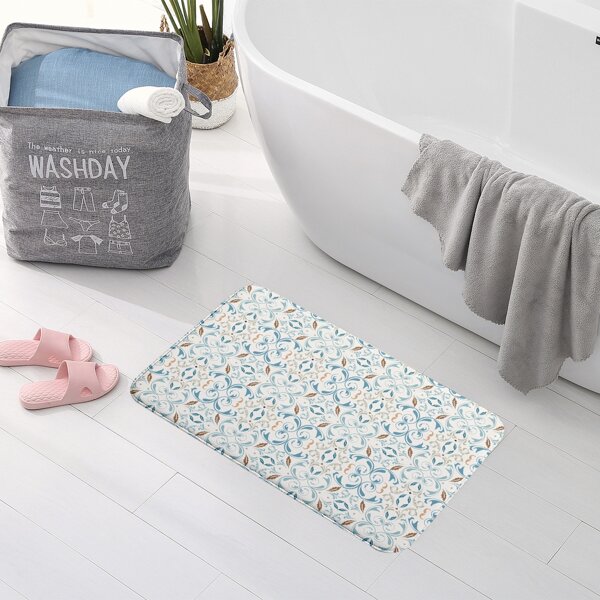 

Graphic Print Floor Mat, Multicolor