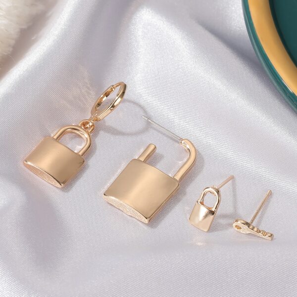 

4pcs Lock Key Design Earrings, Gold
