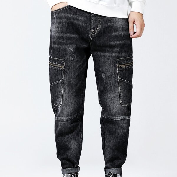 

Men Zip Pocket Carrot Jeans, Black