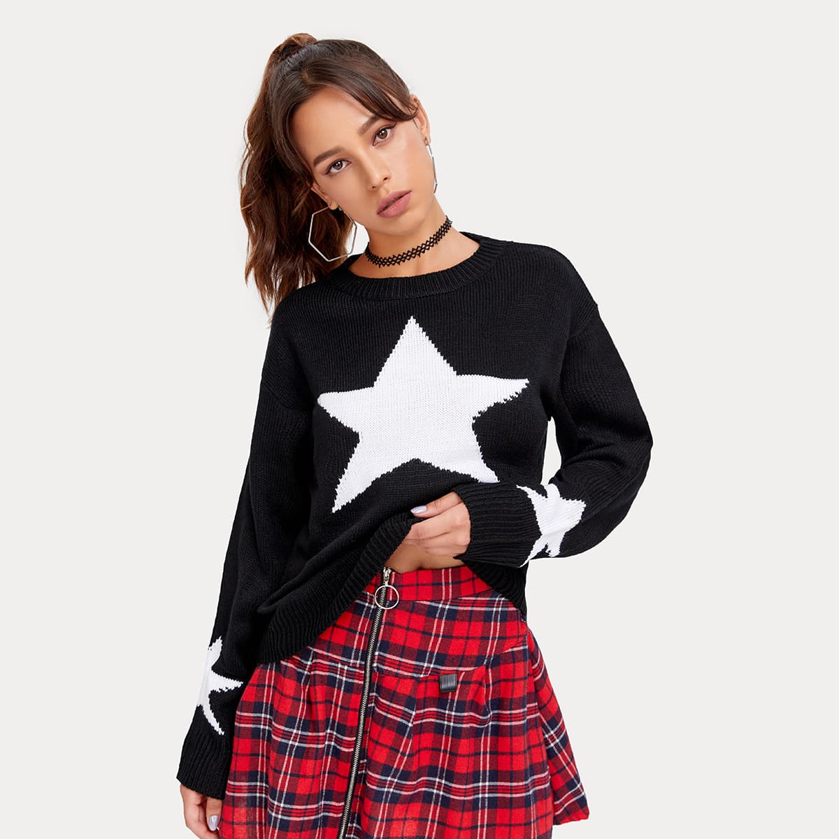 

Drop Shoulder Star Pattern Sweater, Black