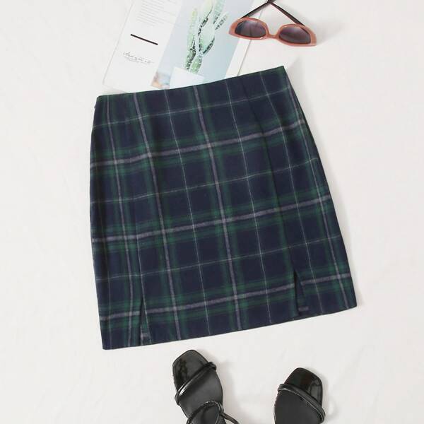 

M-slit Hem Tartan Skirt, Multicolor
