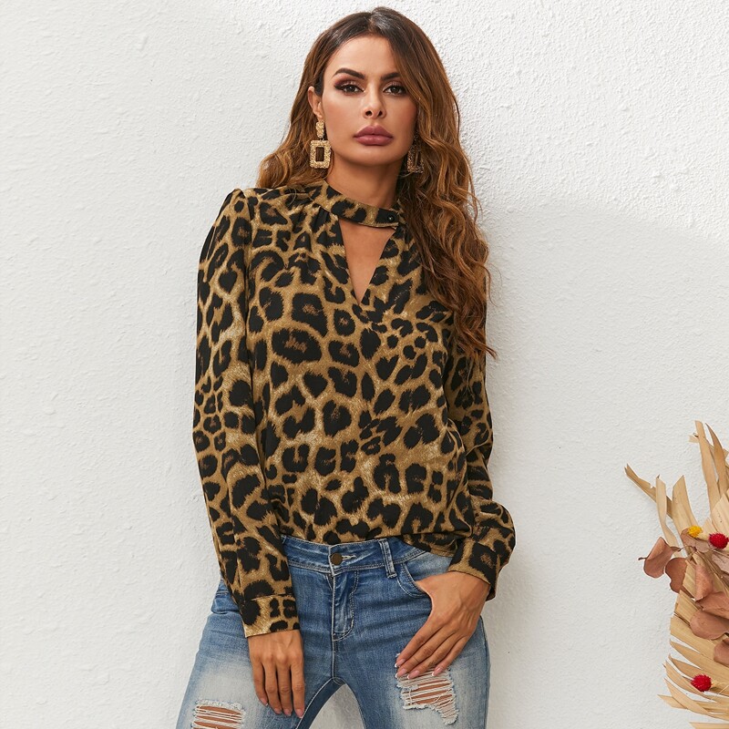 

Keyhole Neck Leopard Print Blouse, Multicolor