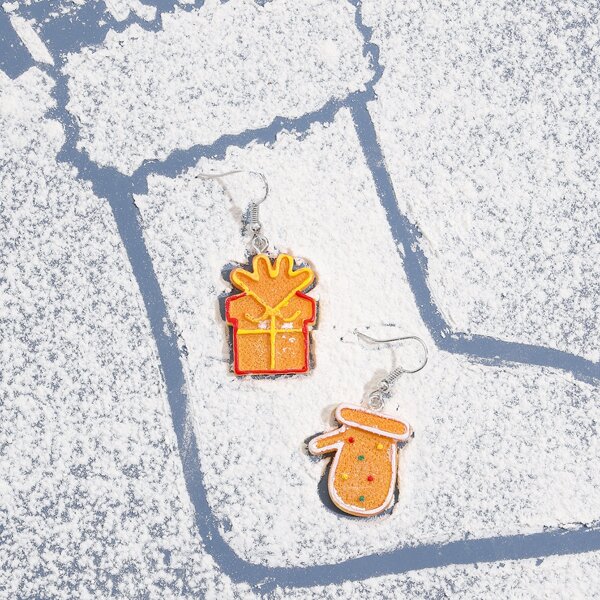 

Christmas Gift Biscuit Drop Earrings, Multicolor