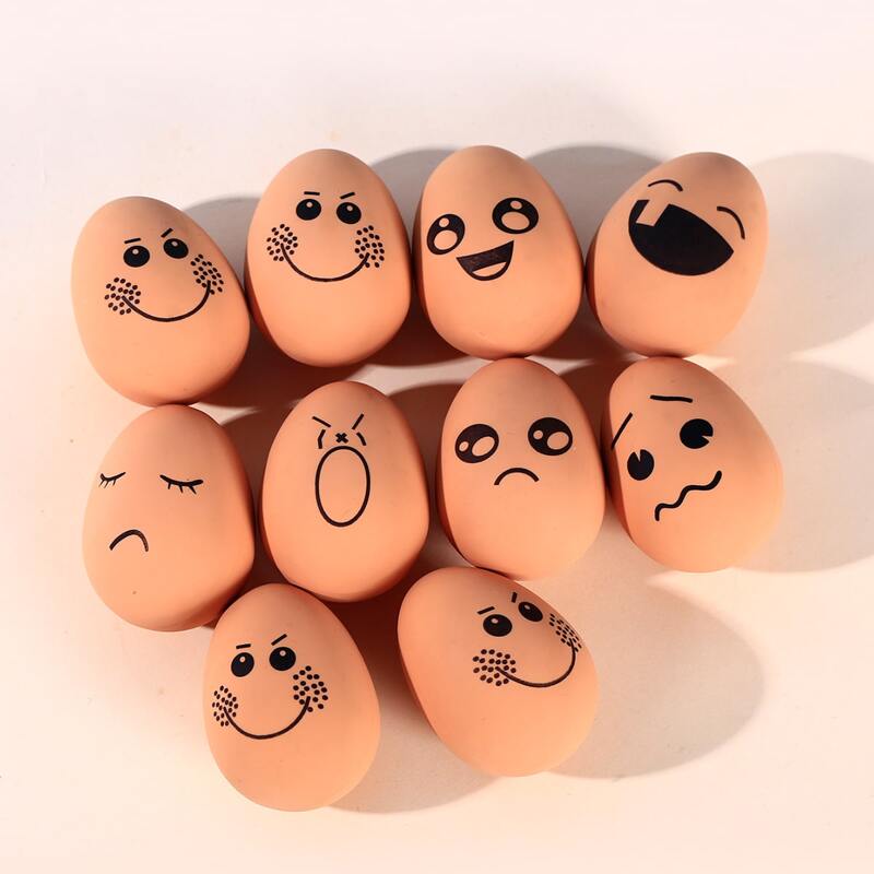

2pcs Random Pattern Egg Shaped Dog Toy, Khaki