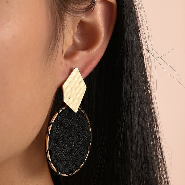 

Hollow Out Round Drop Earrings, Black