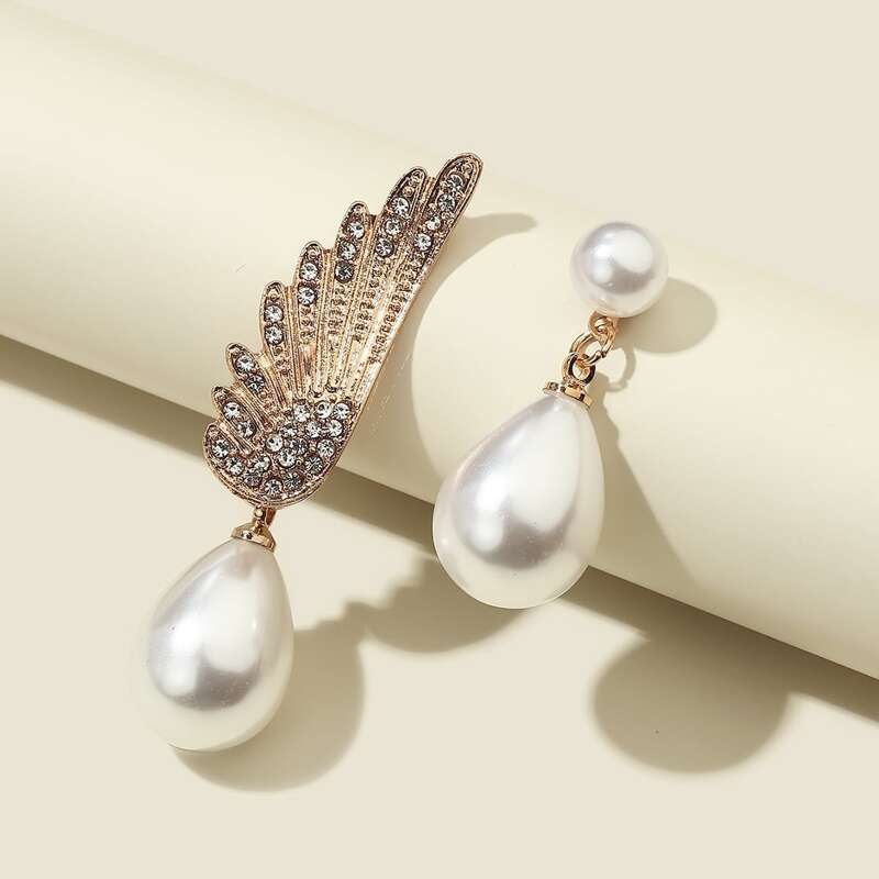 

Faux Pearl & Rhinestone Decor Drop Earrings, White