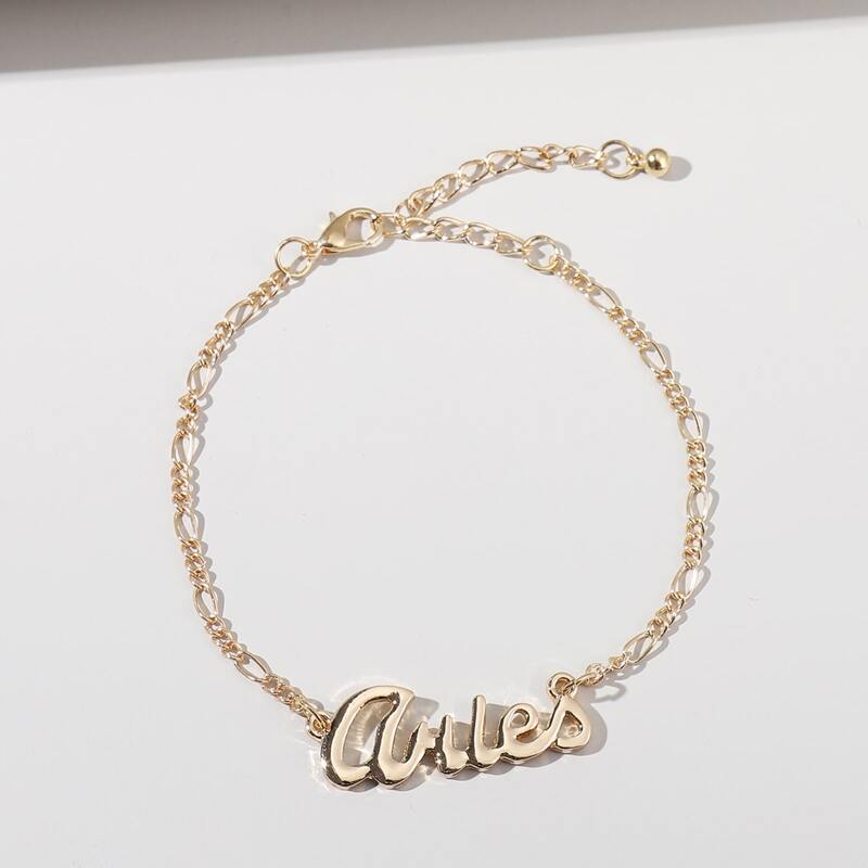 

Letter Decor Chain Bracelet, Gold