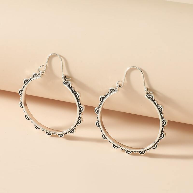 

Scallop Hoop Earrings, Antique silver