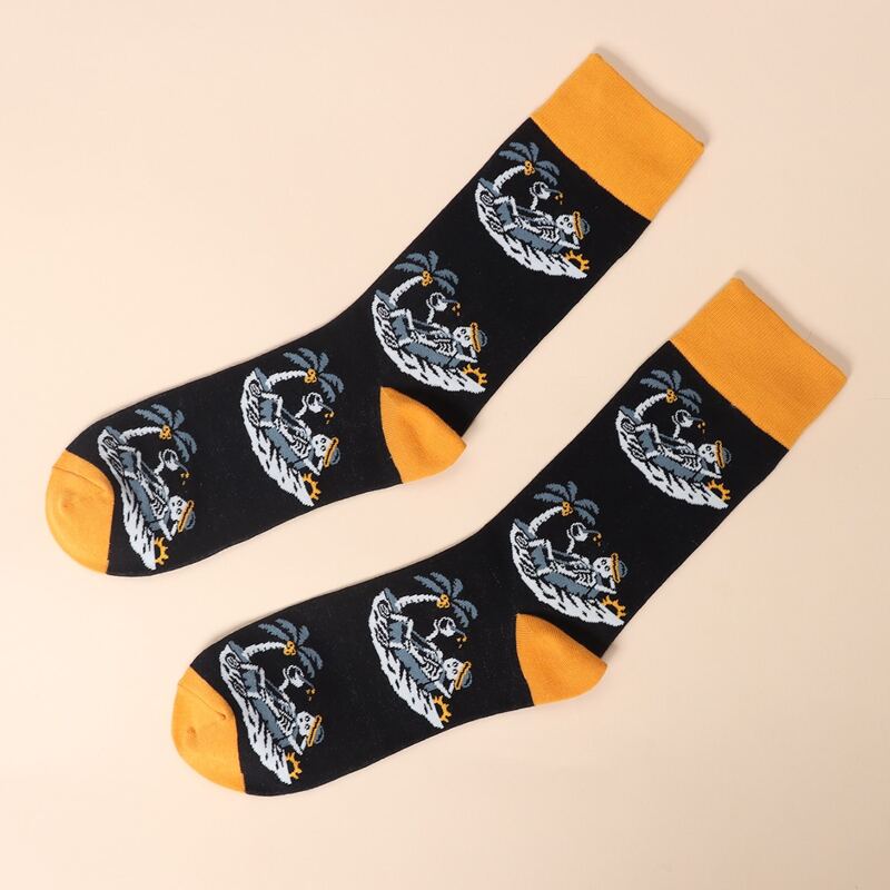 

Cartoon Graphic Crew Socks, Black