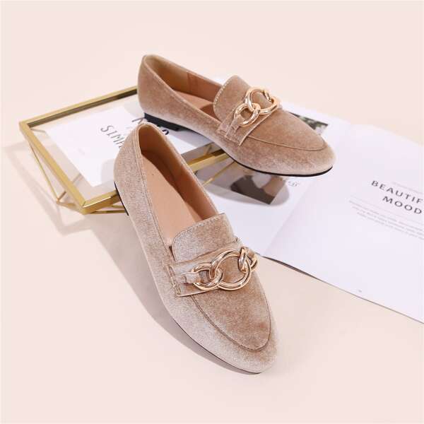 

Chain Decor Loafers, Champagne