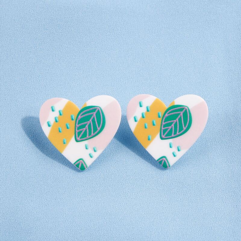 

Leaf Design Heart Design Stud Earrings, Multicolor