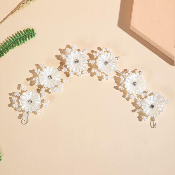 

Faux Pearl & Flower Decor Hair Accessory, White