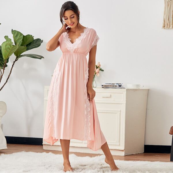 

Contrast Lace Ruched Night Dress, Baby pink