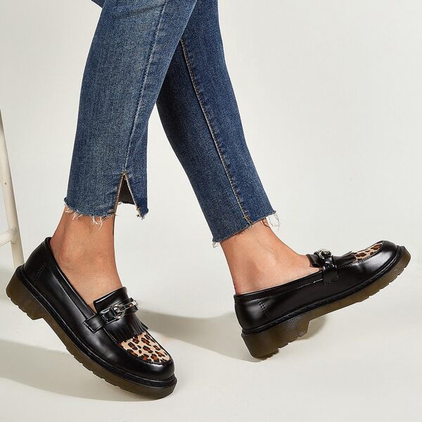 

Fringe Decor Leopard Loafers, Black