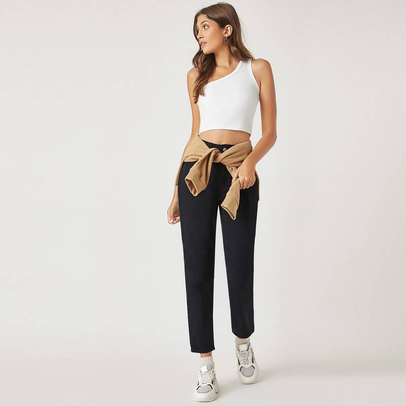 

Stone Wash Middle-Waisted Mom Jeans, Black