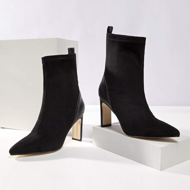 

Point Toe Ankle Boots, Black