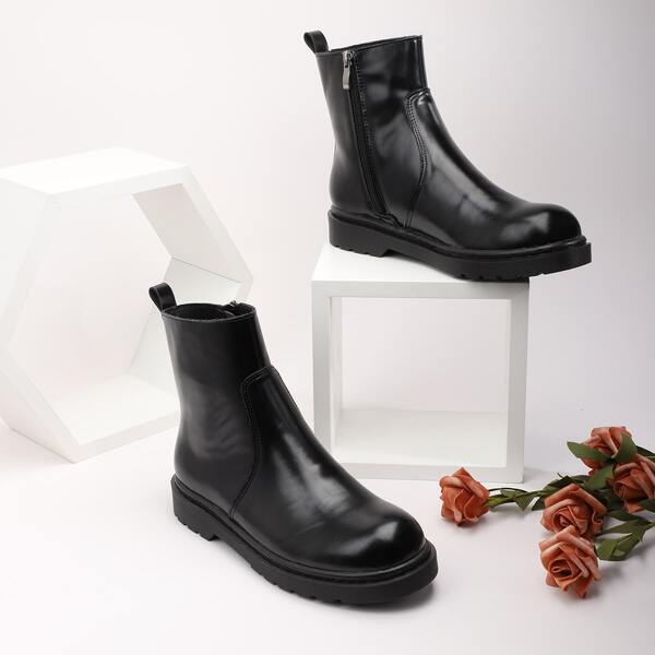 

Round Toe Ankle Boots, Black