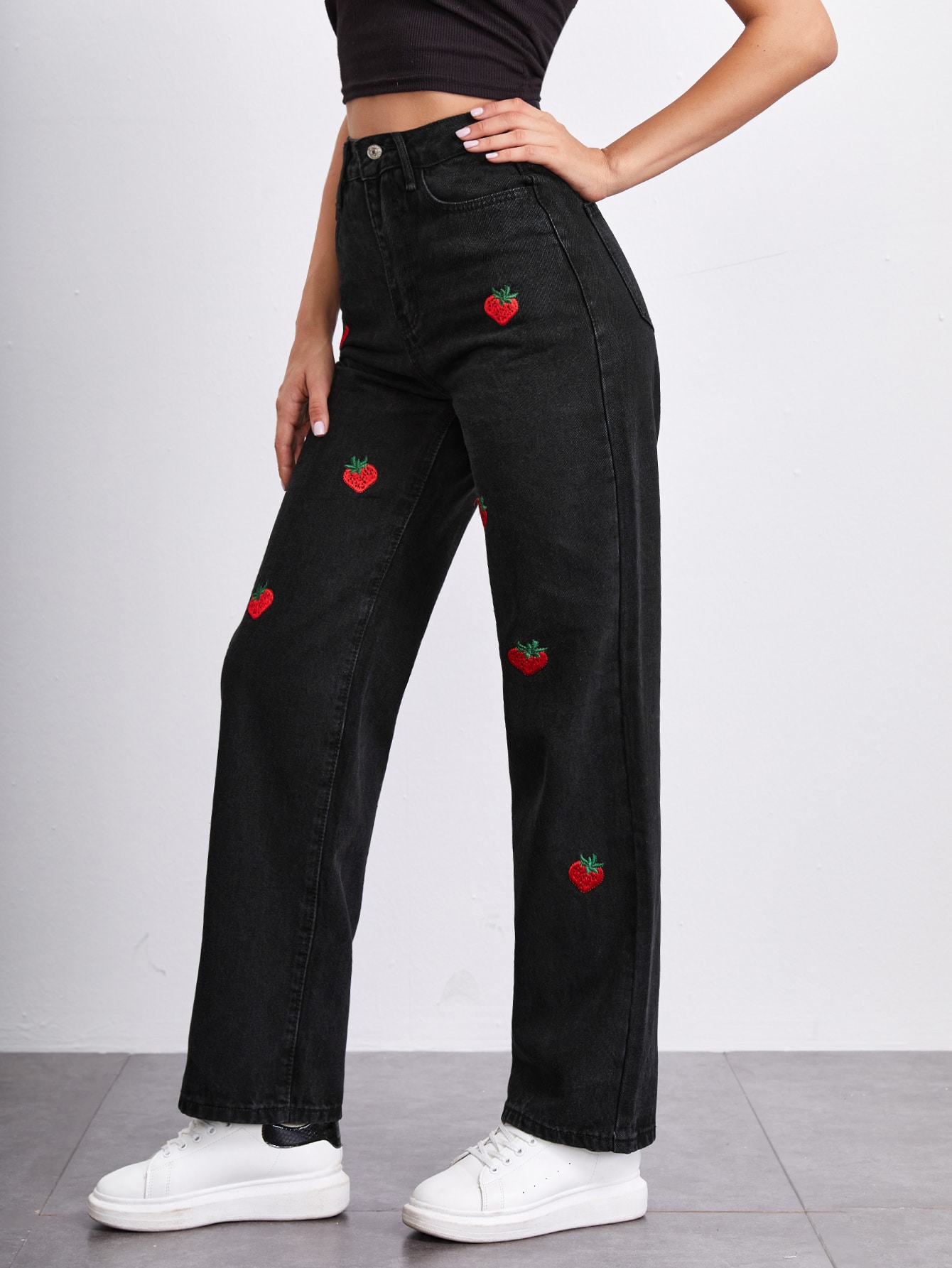 Waist Strawberry Embroidery Jeans | SHEIN