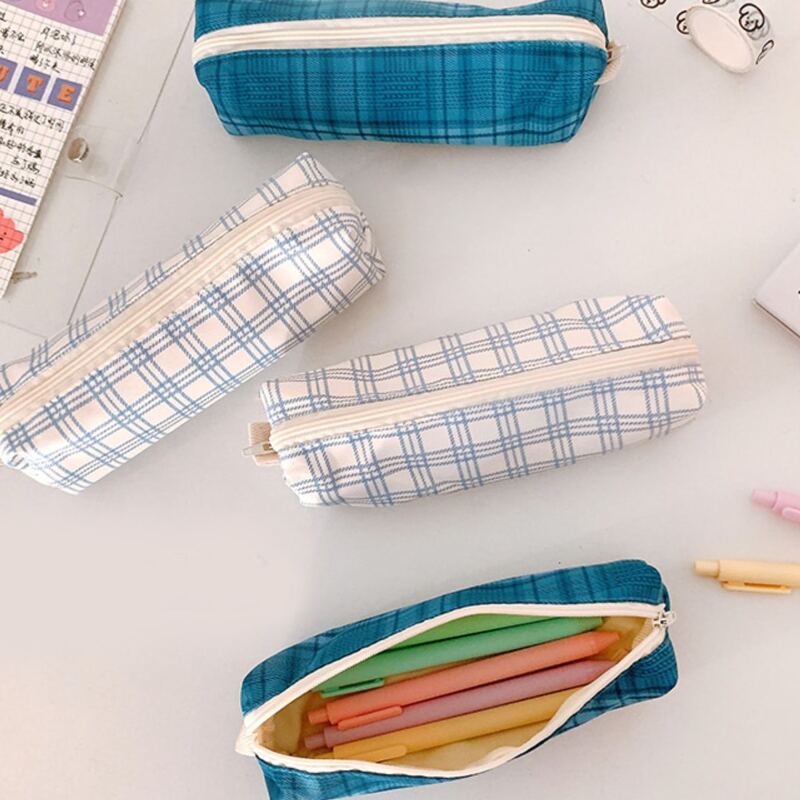 

1pc Random Plaid Pattern Pencil Case, Multicolor