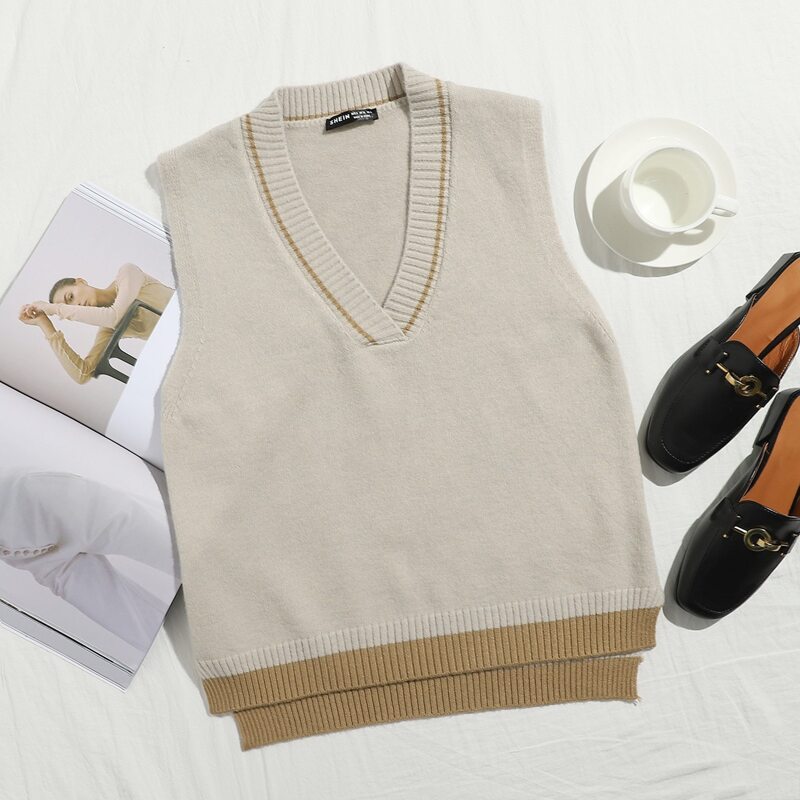 

Contrast Hem Sweater Vest, Beige