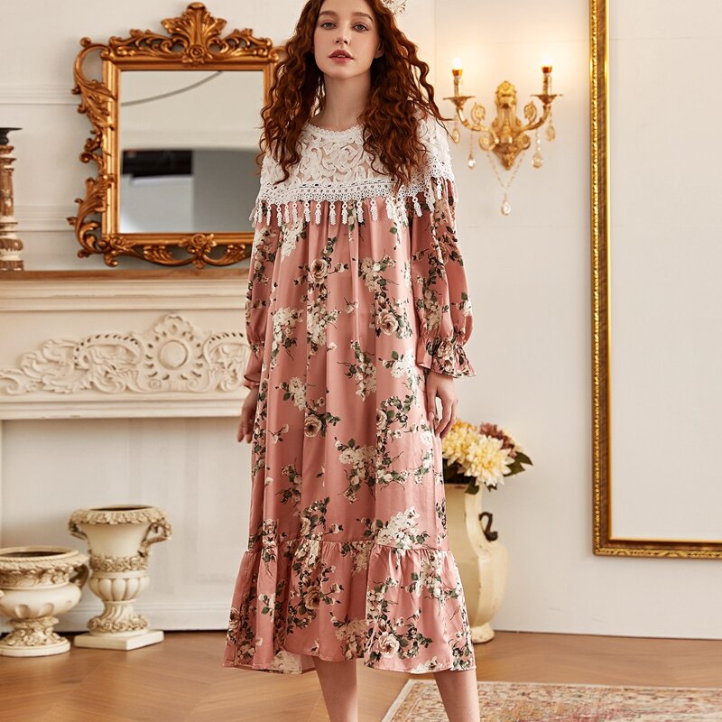 

Floral Print Lace Panel Ruffle Hem Nightdress, Dusty pink