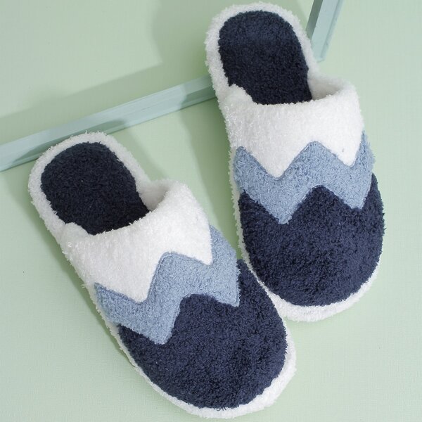 

Men Color Block Fluffy Slippers, Blue and white