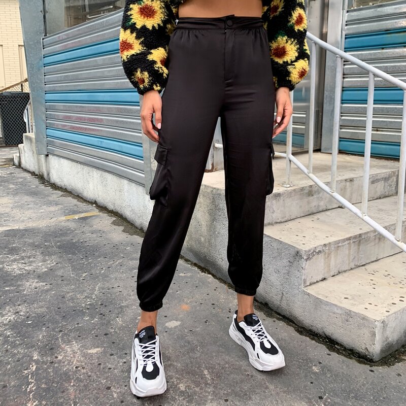 

D&M High Waist Flap Pocket Cropped Pants, Black