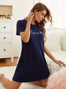 字母和爱心印花睡衣连衣裙，哞哞睡裙