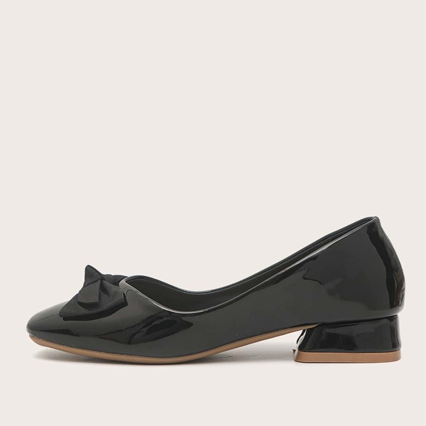 

Bow Decor Patent Leather Flats, Black