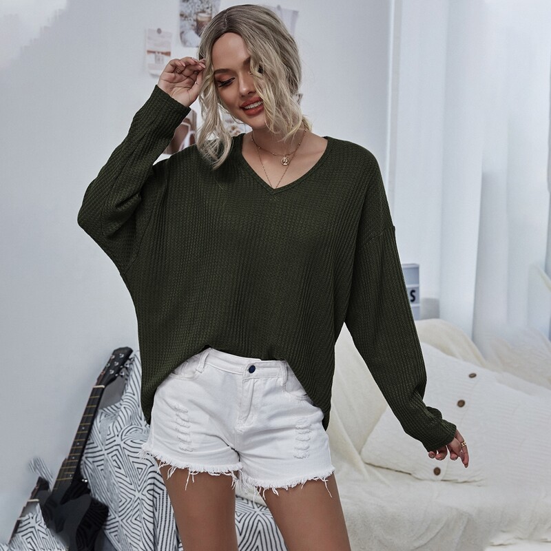 

V-neck Drop Shoulder Solid Tee, Dark green