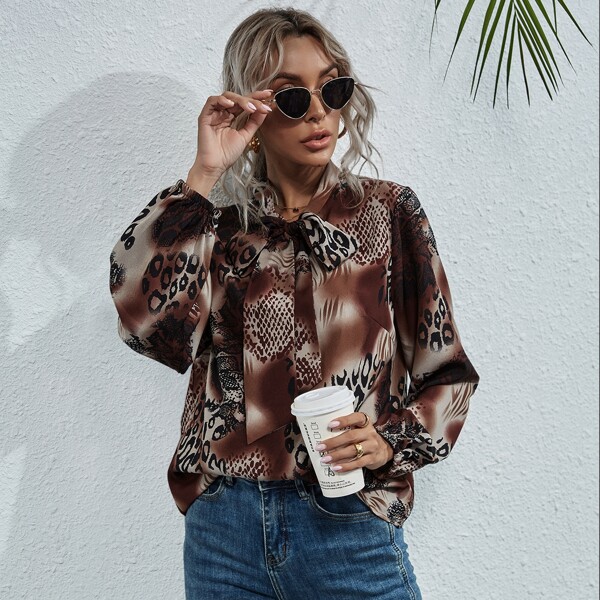 

Tie Dye Graphic Print Tie Neck Blouse, Multicolor
