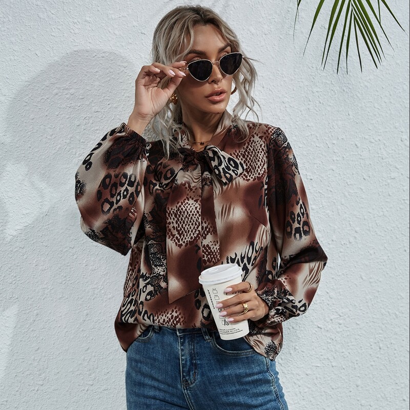 

Tie Dye Graphic Print Tie Neck Blouse, Multicolor