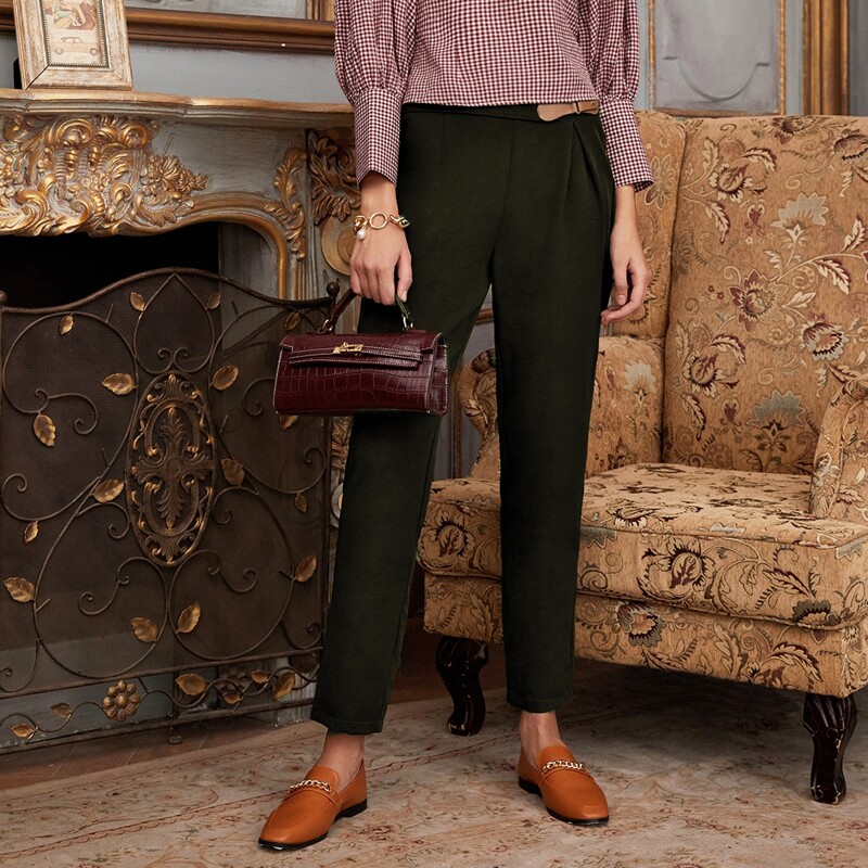 

Zip Back Buckle Carrot Pants, Army green