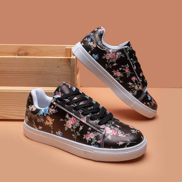

Allover Floral Graphic Skate Shoes, Multicolor