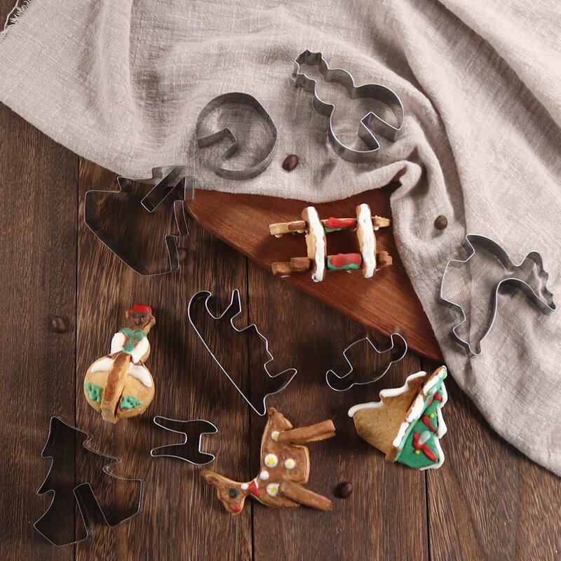 

8pcs Christmas Biscuit Mold Set, Silver