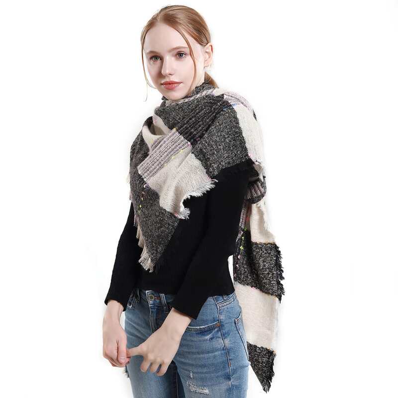 

Raw Hem Scarf, Multicolor
