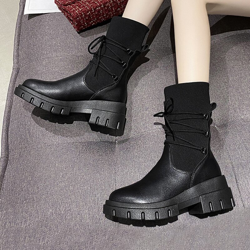 

Lace-up Decor Lug Sole Boots, Black