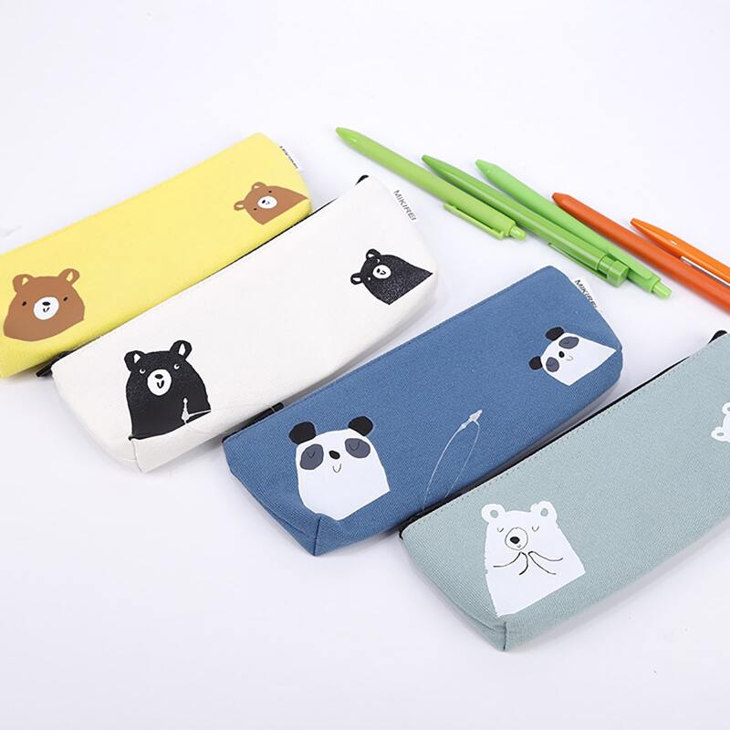 

1pc Cartoon Graphic Random Pencil Case, Multicolor
