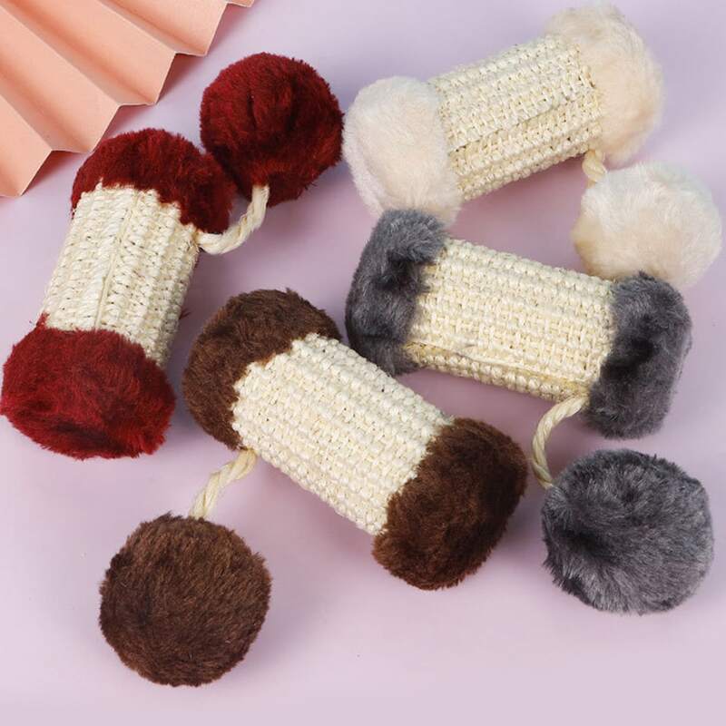 

1pc Contrast Faux Fur Woven Random Color Cat Toy, Multicolor