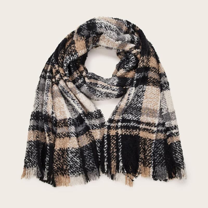 

Plaid Pattern Raw Hem Scarf, Black