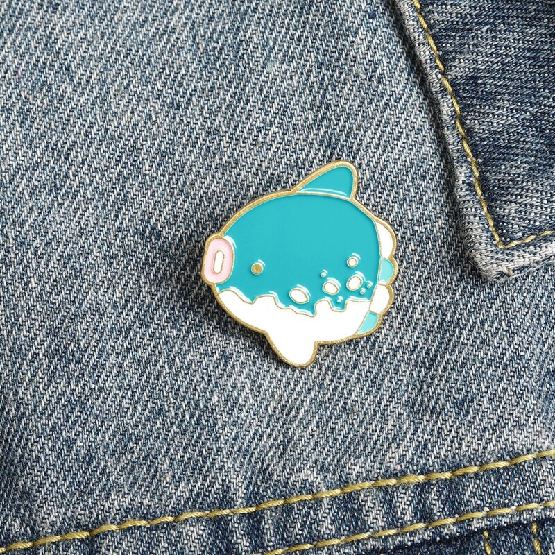 

Cartoon Graphic Brooch, Multicolor