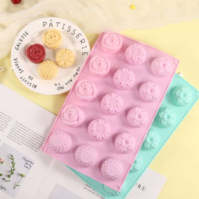 

1pc Random Color Flower Cake Mold, Multicolor