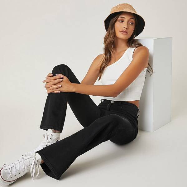 

BLUES High-Waisted Dinner Date Flare Jeans, Black