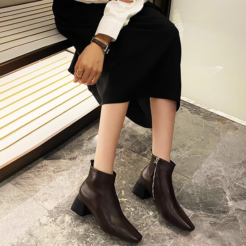

Square Toe Chunky Heeled Boots, Black