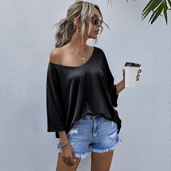 

Solid Batwing Sleeve Pocket Front Tee, Black